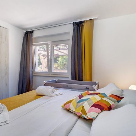 Providenca Accommodation Mali Losinj Exterior photo