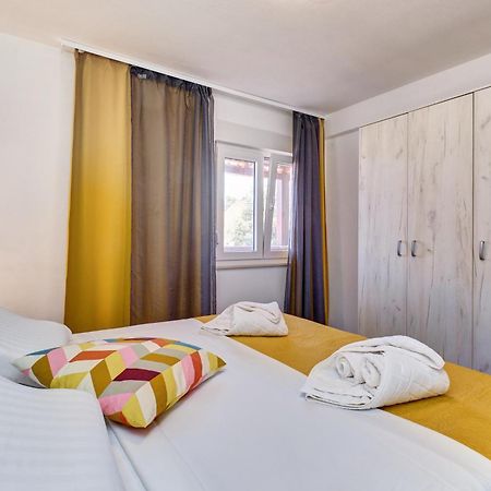 Providenca Accommodation Mali Losinj Exterior photo